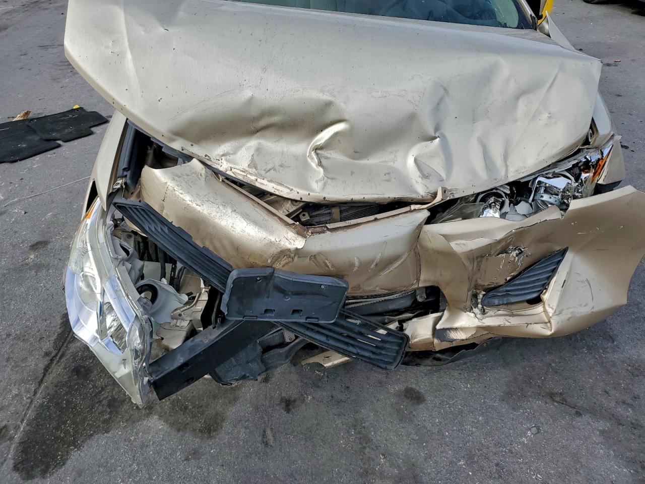 2012 TOYOTA CAMRY BASE photo 21
