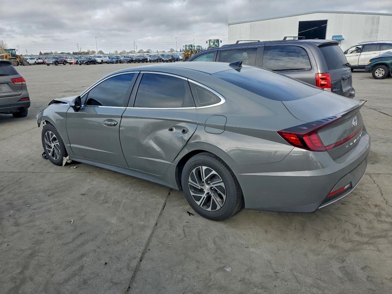 2020 HYUNDAI SONATA HYBRID photo 3