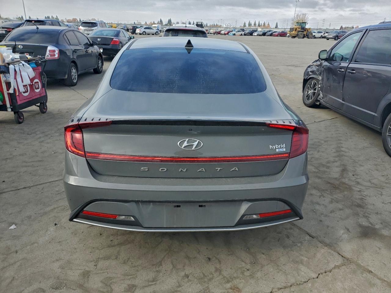 2020 HYUNDAI SONATA HYBRID photo 11
