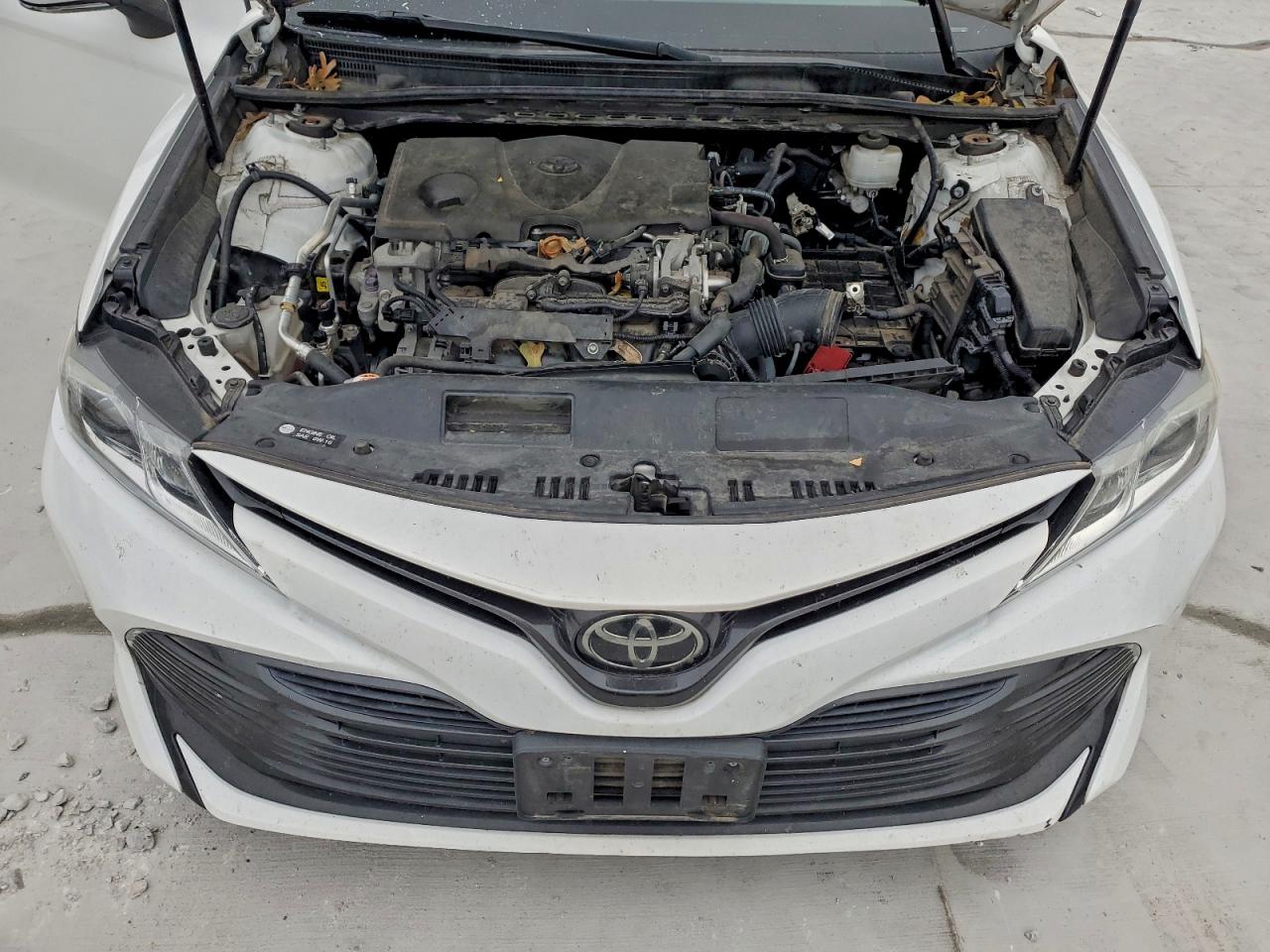 2020 TOYOTA CAMRY LE photo 21