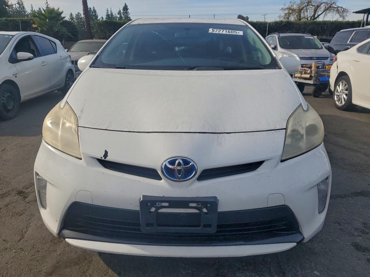 2013 TOYOTA PRIUS photo 5