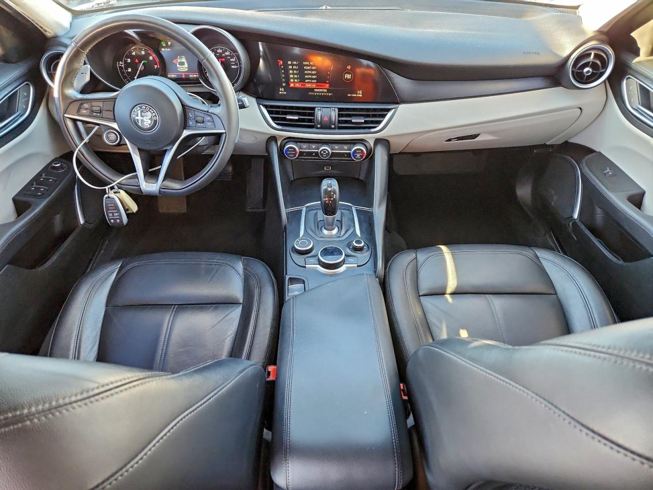 2018 ALFA ROMEO GIULIA Q4 photo 8