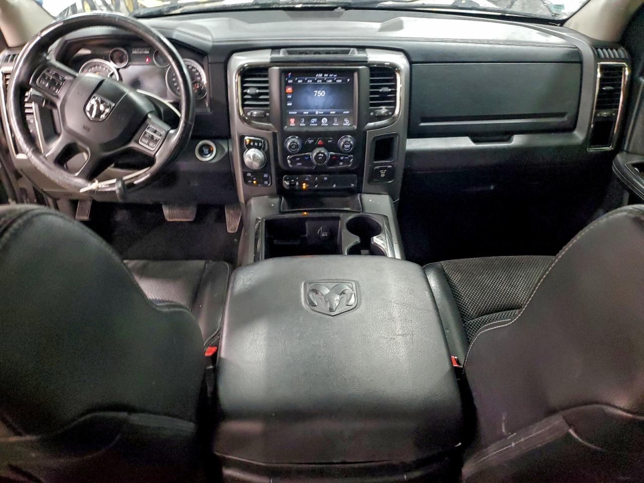 2015 RAM 1500 SPORT photo 8