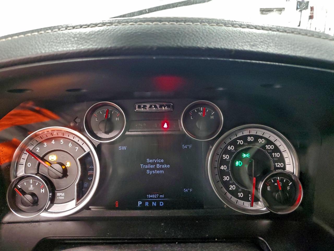 2015 RAM 1500 SPORT photo 9