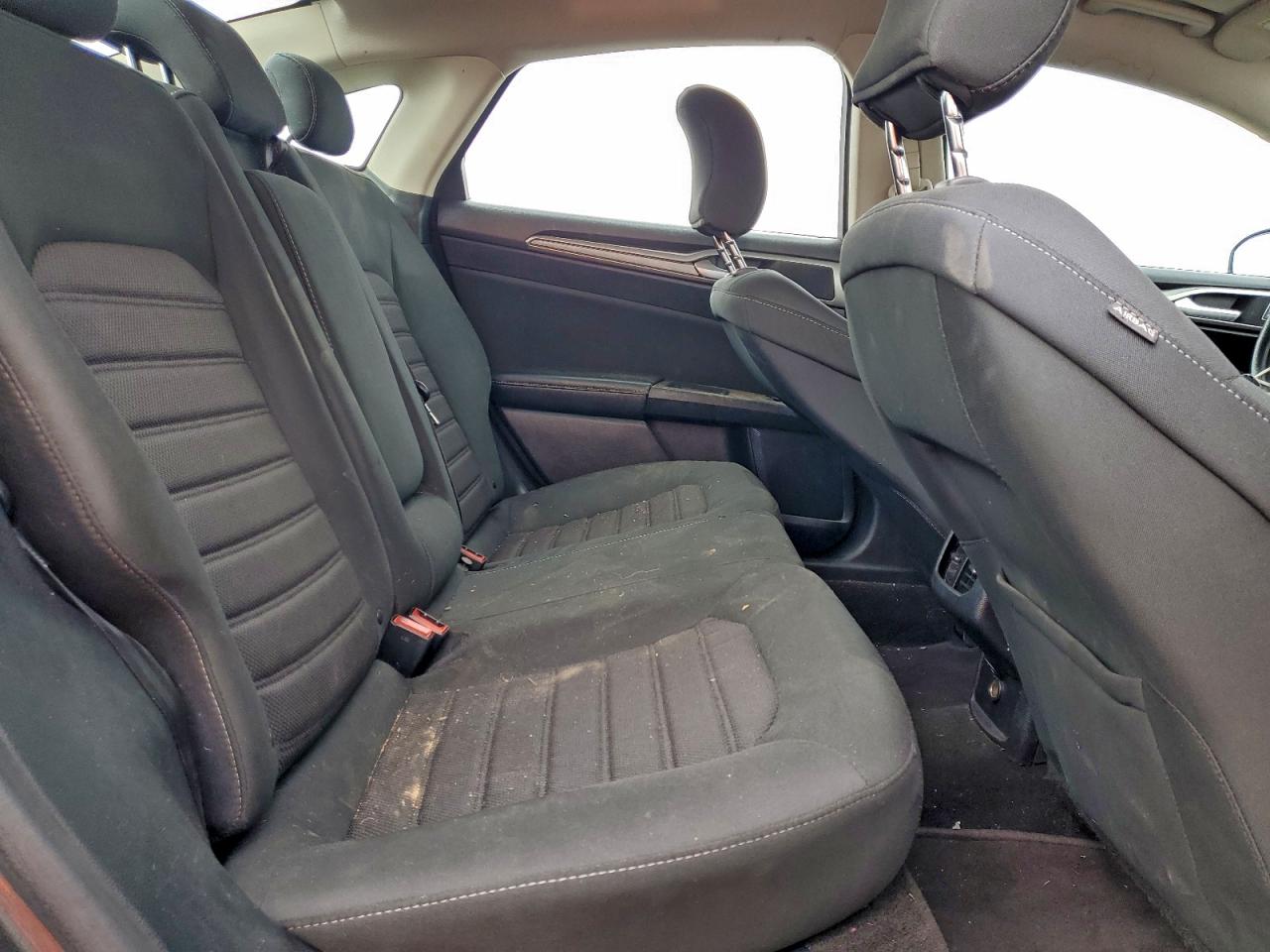 2019 FORD FUSION SE photo 28