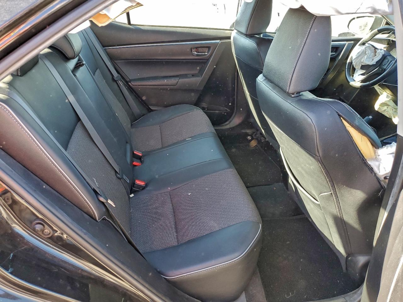 2016 TOYOTA COROLLA L photo 19