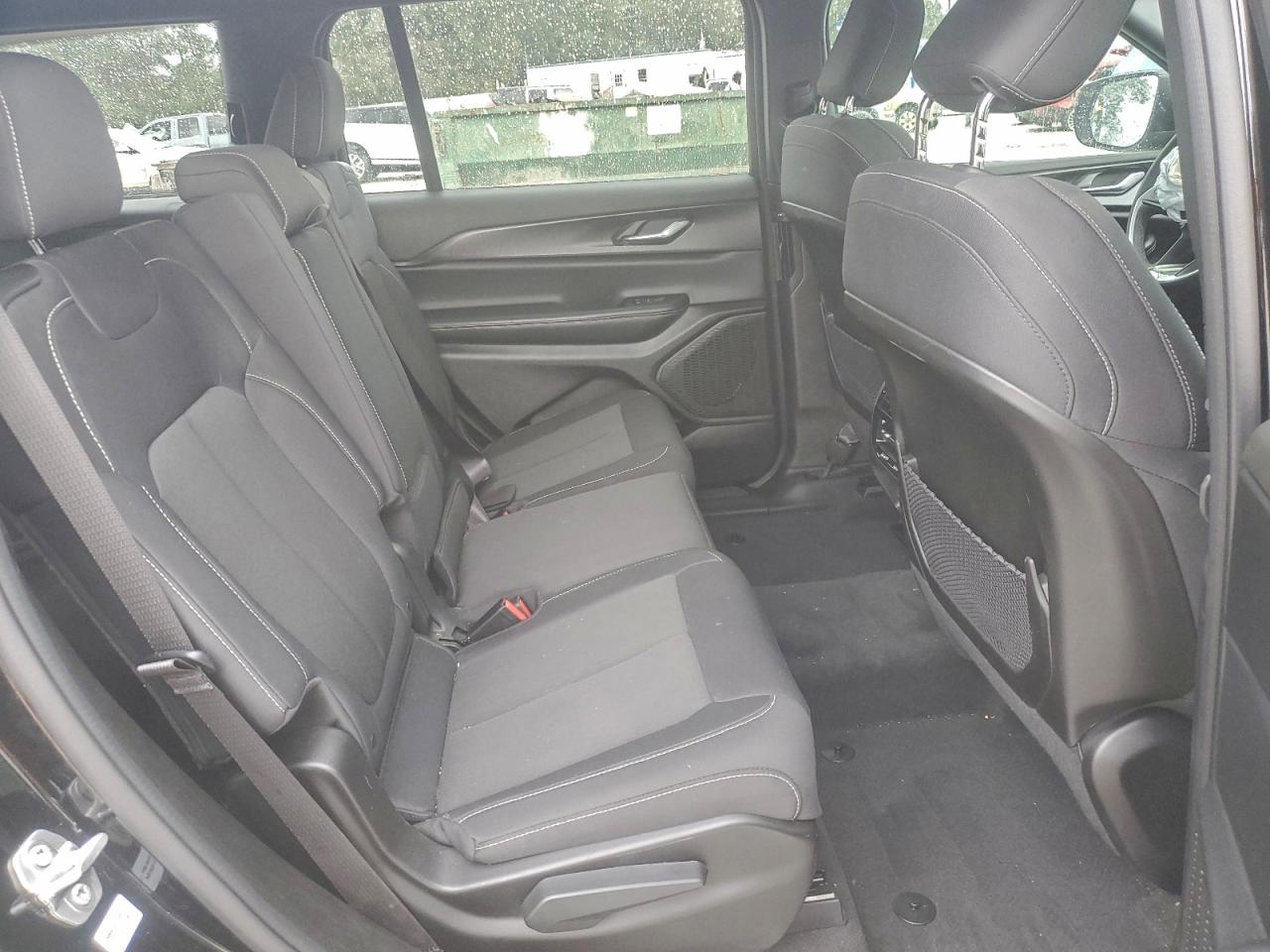 2024 JEEP GRAND CHEROKEE L LAREDO photo 21