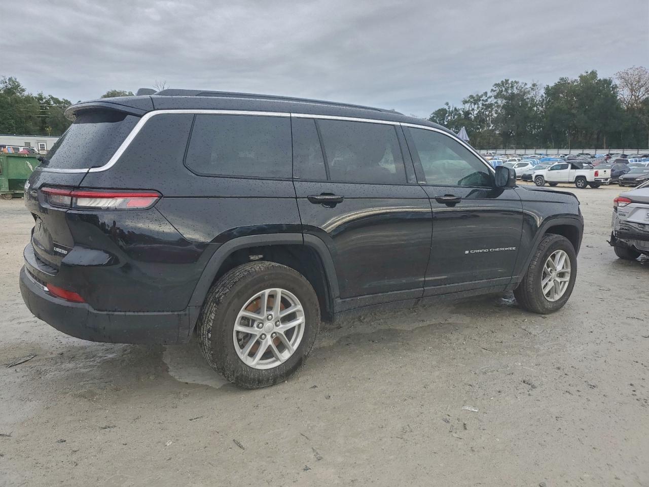 2024 JEEP GRAND CHEROKEE L LAREDO photo 5