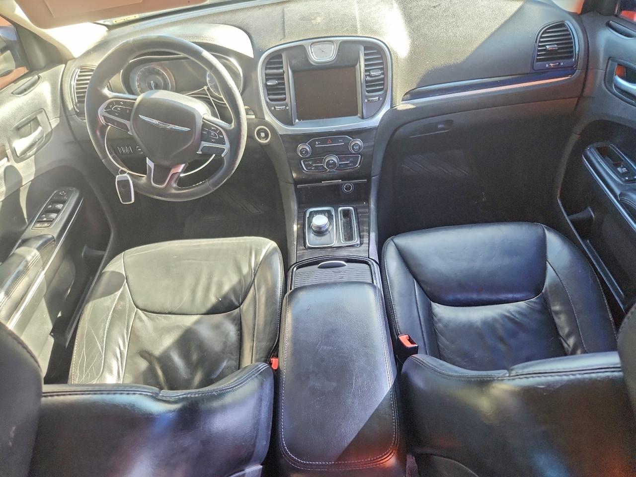 2015 CHRYSLER 300 LIMITED photo 22