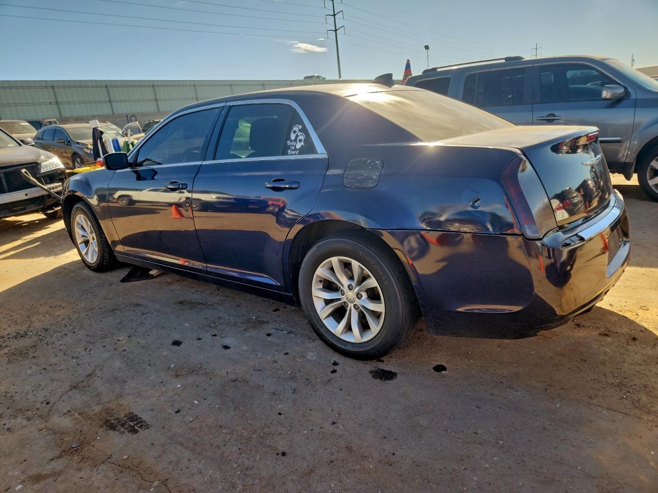 2015 CHRYSLER 300 LIMITED photo 4