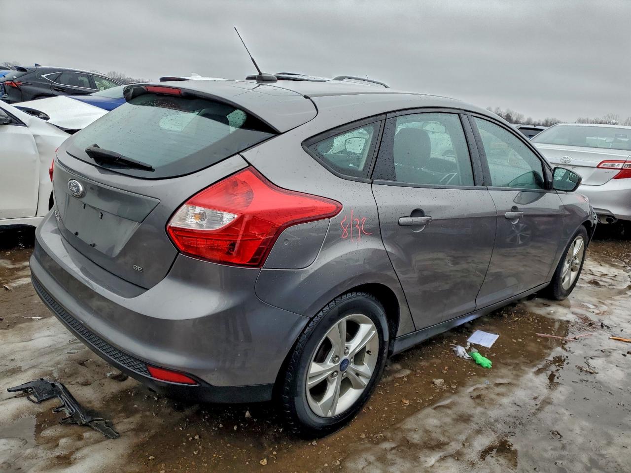 2014 FORD FOCUS SE photo 5