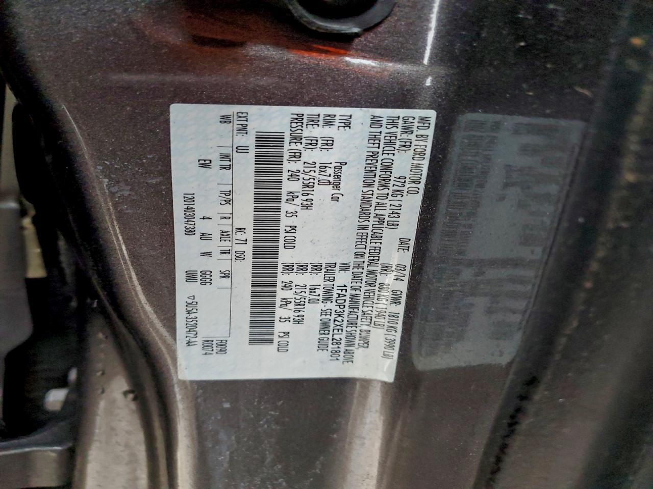 2014 FORD FOCUS SE photo 23