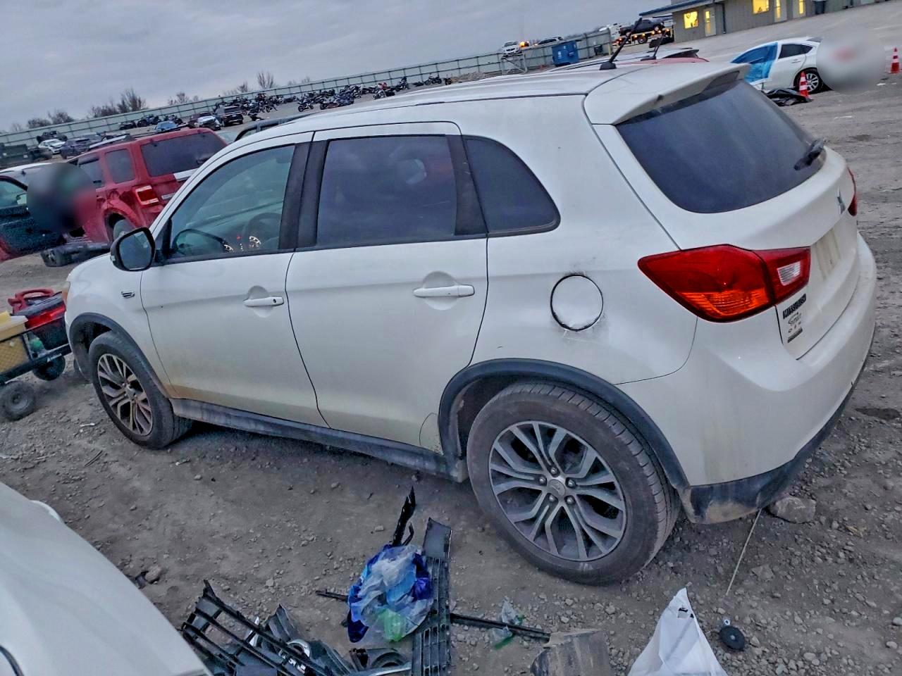 2016 MITSUBISHI OUTLANDER SPORT ES photo 3