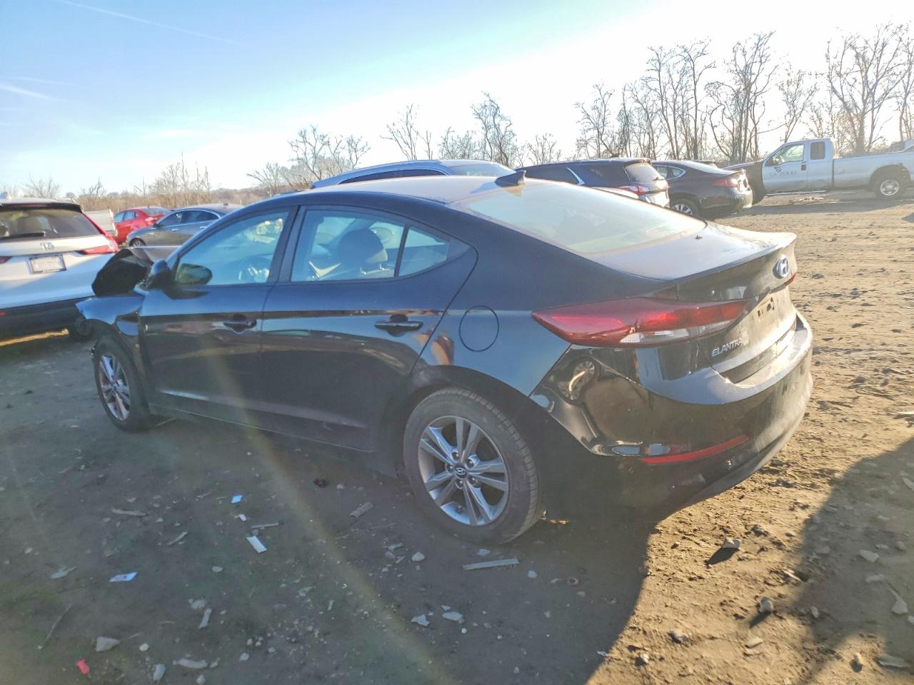 2017 HYUNDAI ELANTRA SE photo 2
