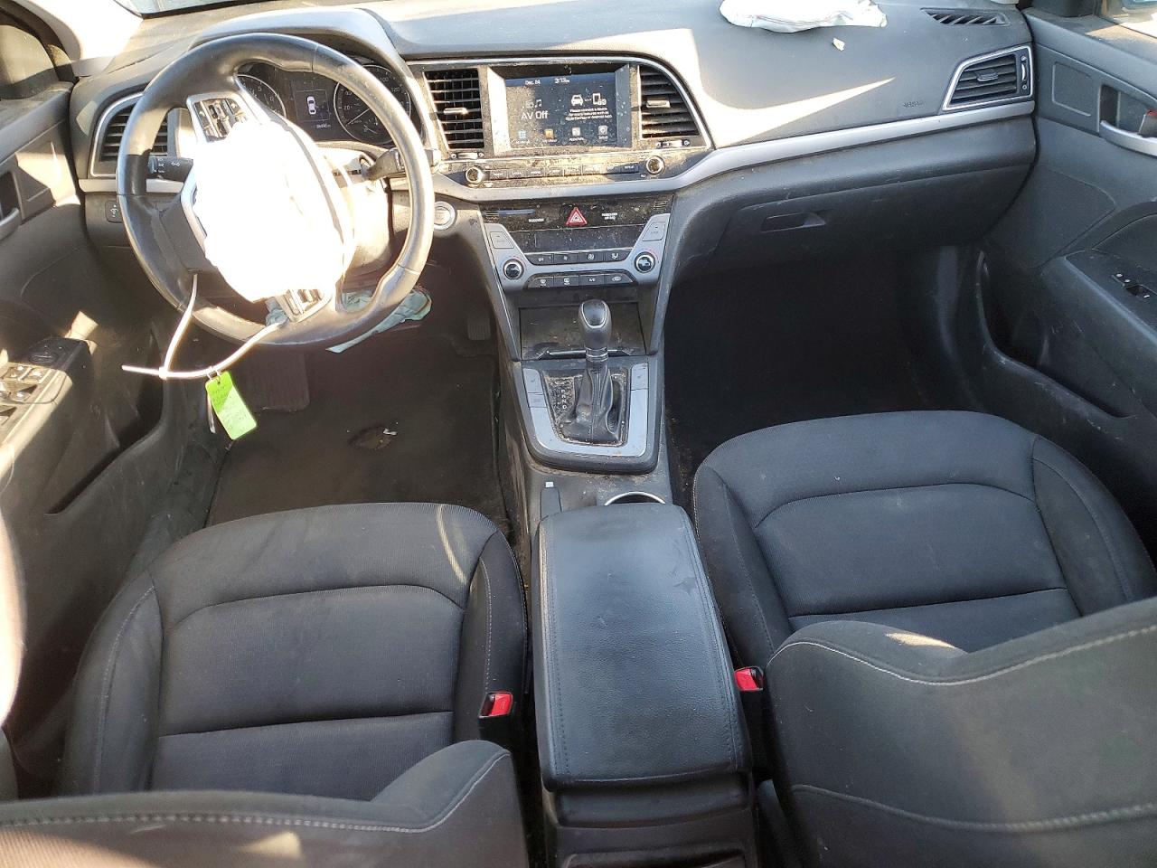 2017 HYUNDAI ELANTRA SE photo 8