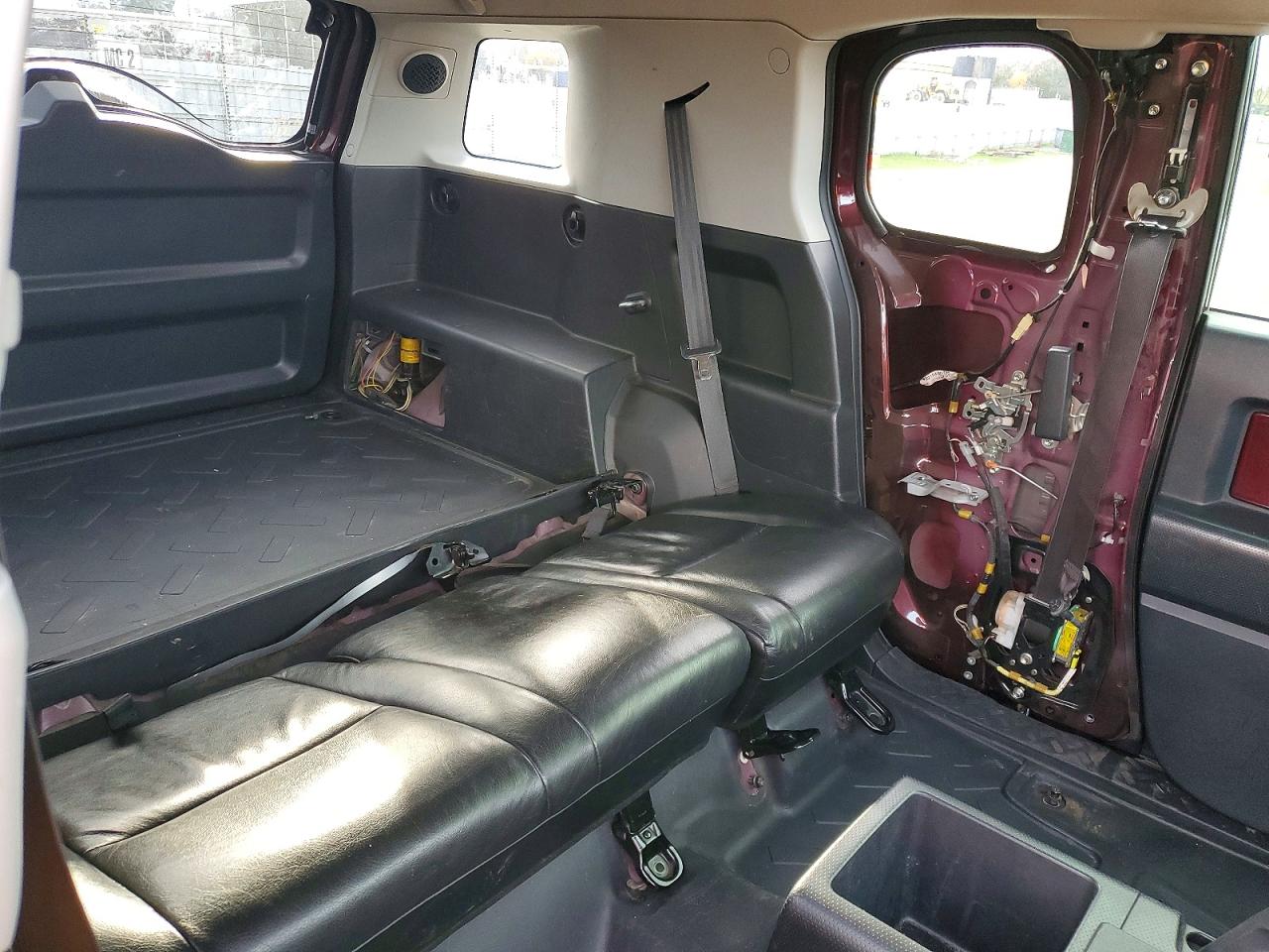 2007 TOYOTA FJ CRUISER photo 11