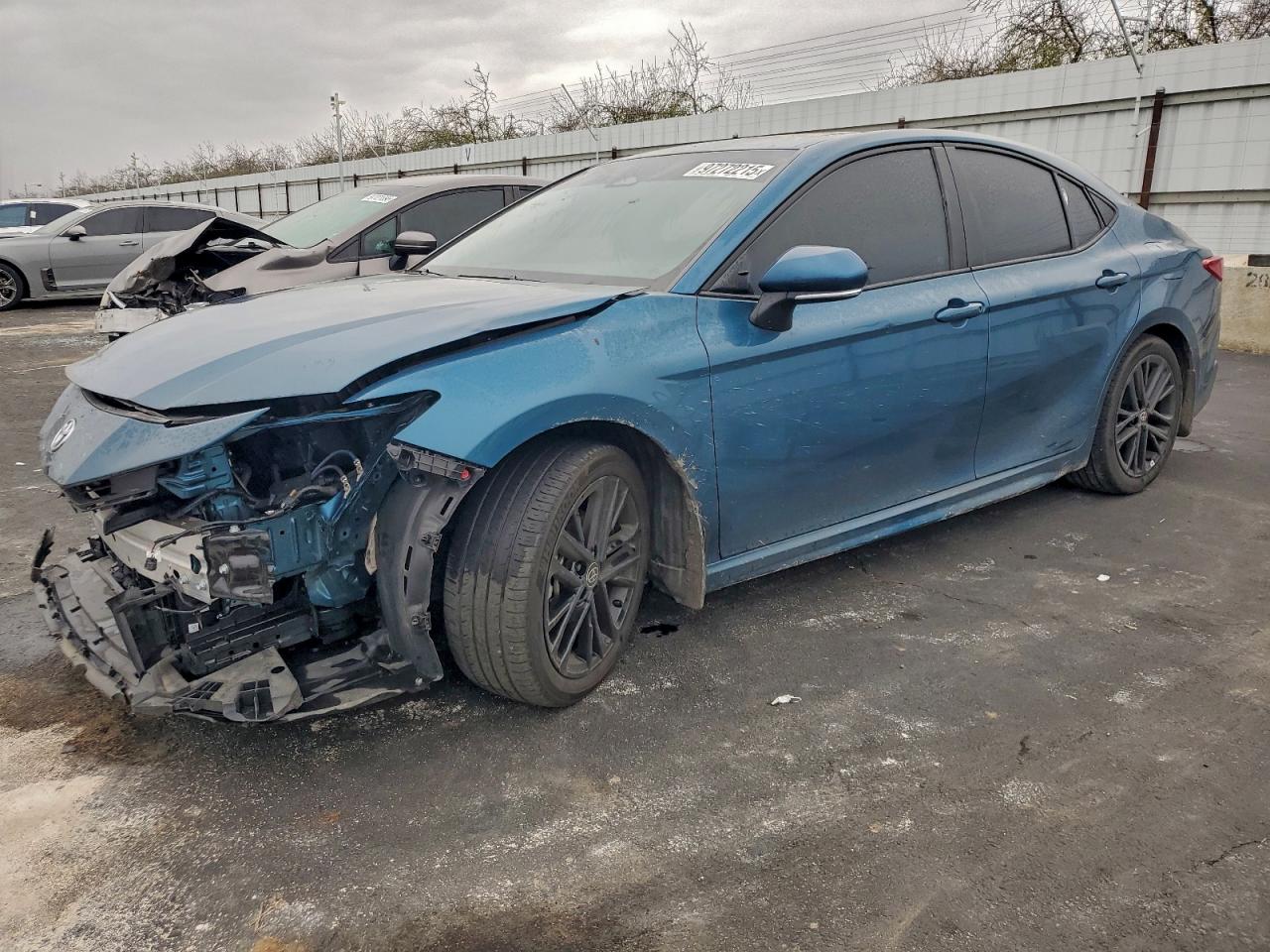 2025 TOYOTA CAMRY