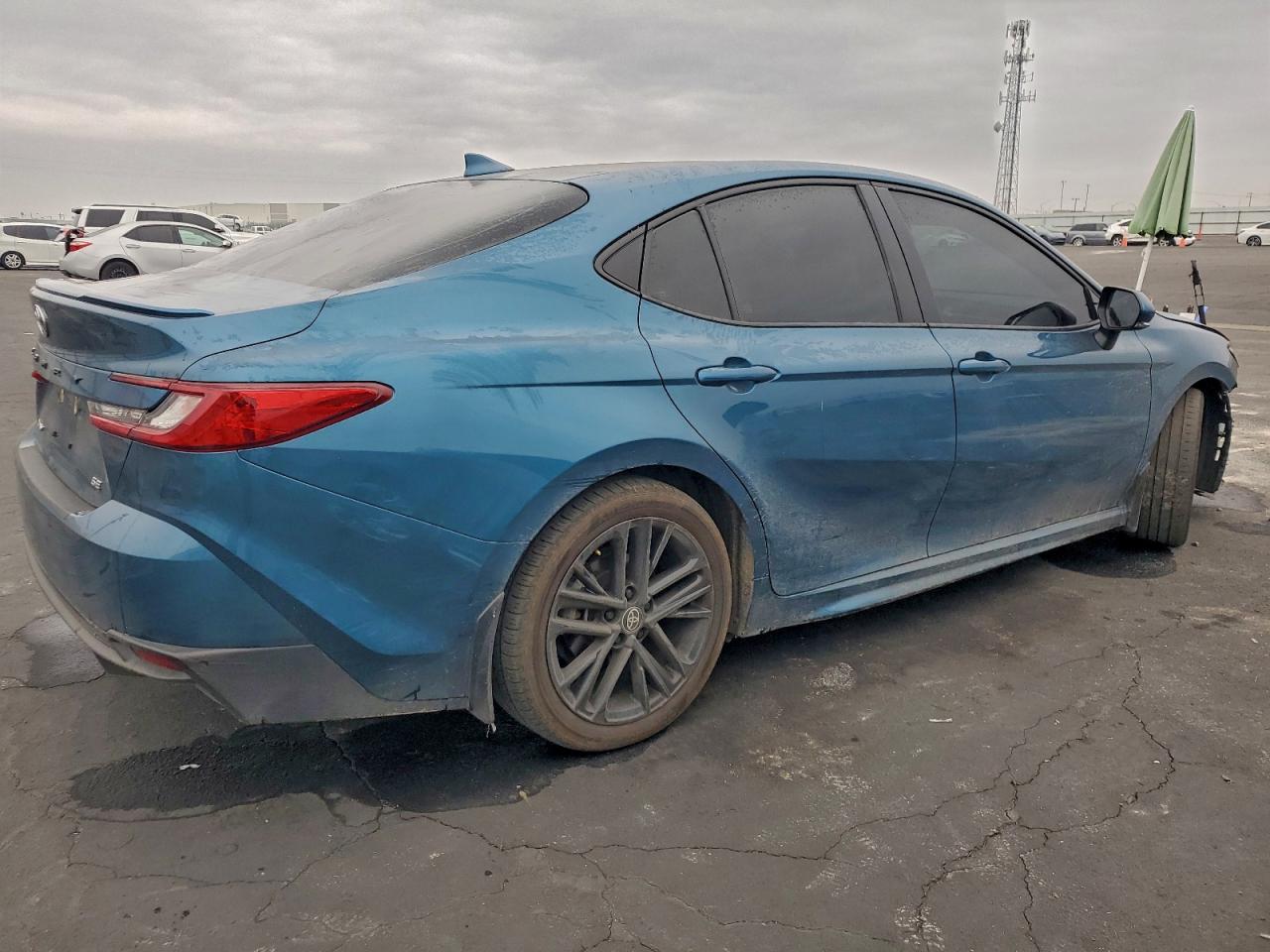 2025 TOYOTA CAMRY photo 7