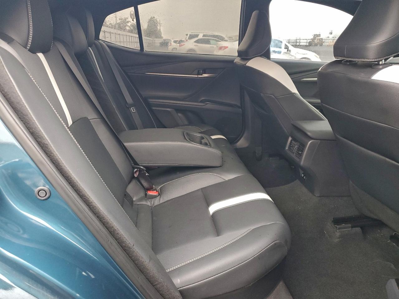 2025 TOYOTA CAMRY photo 28