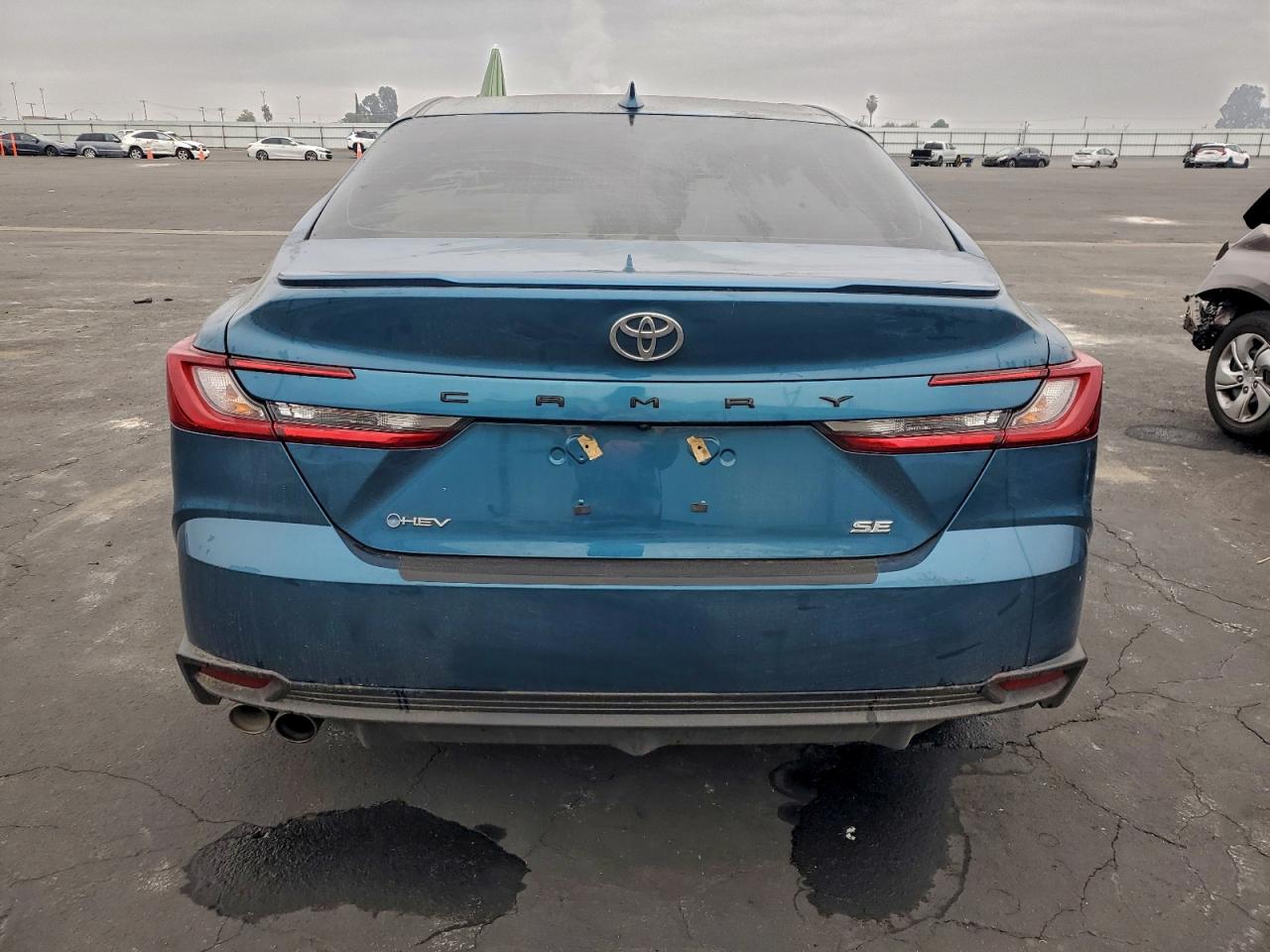 2025 TOYOTA CAMRY photo 16