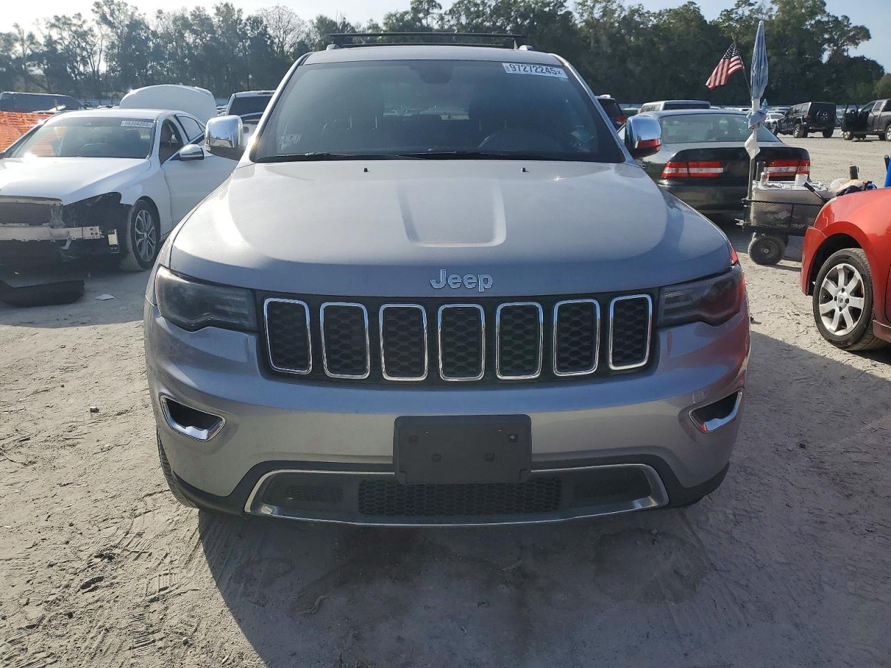 2018 JEEP GRAND CHEROKEE LIMITED photo 9