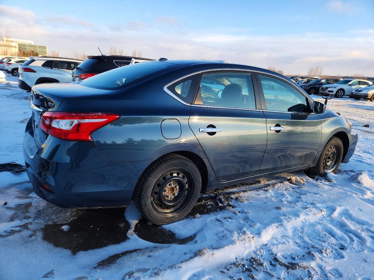 2017 NISSAN SENTRA S photo 3