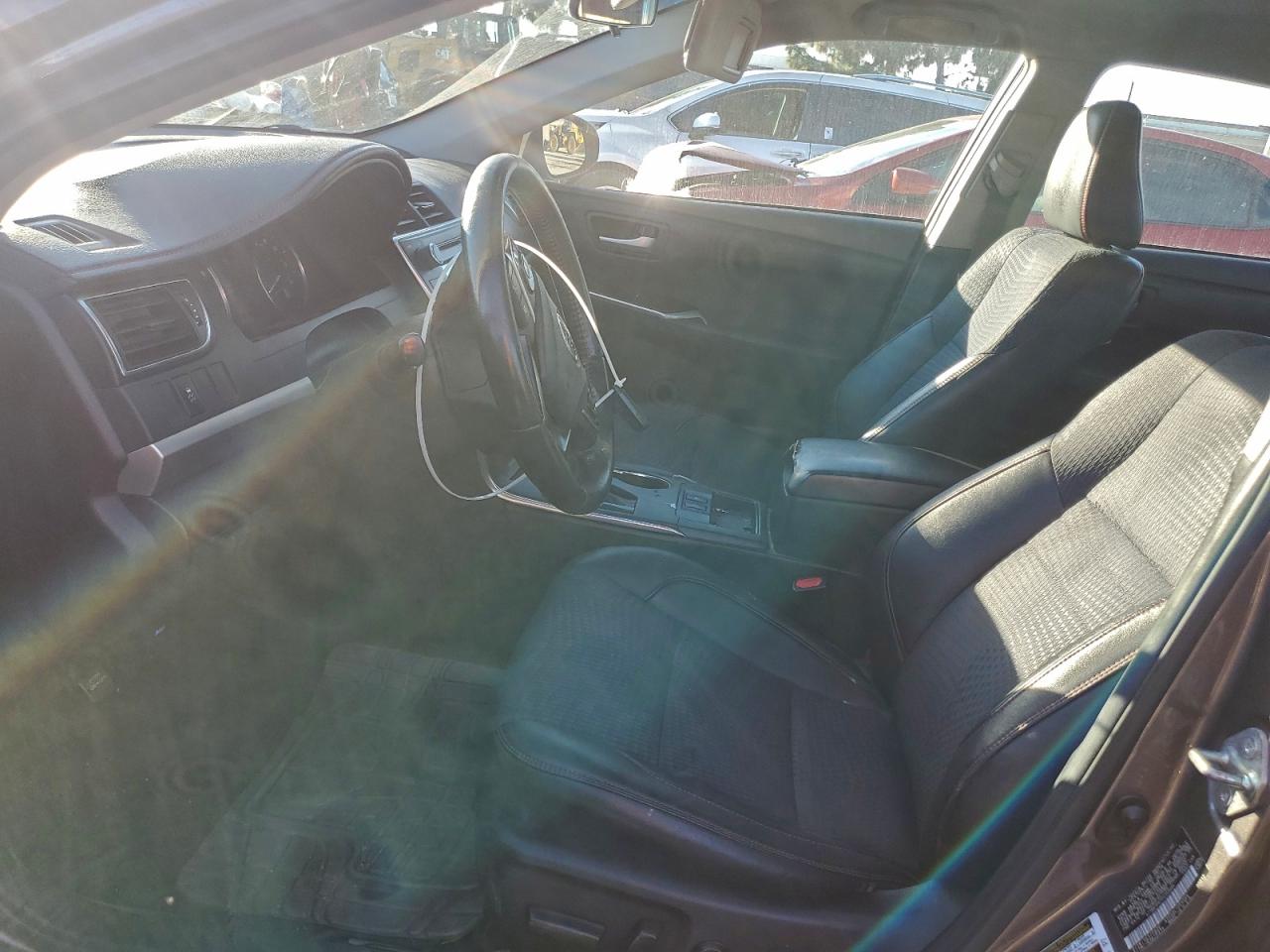 2015 TOYOTA CAMRY HYBRID photo 13
