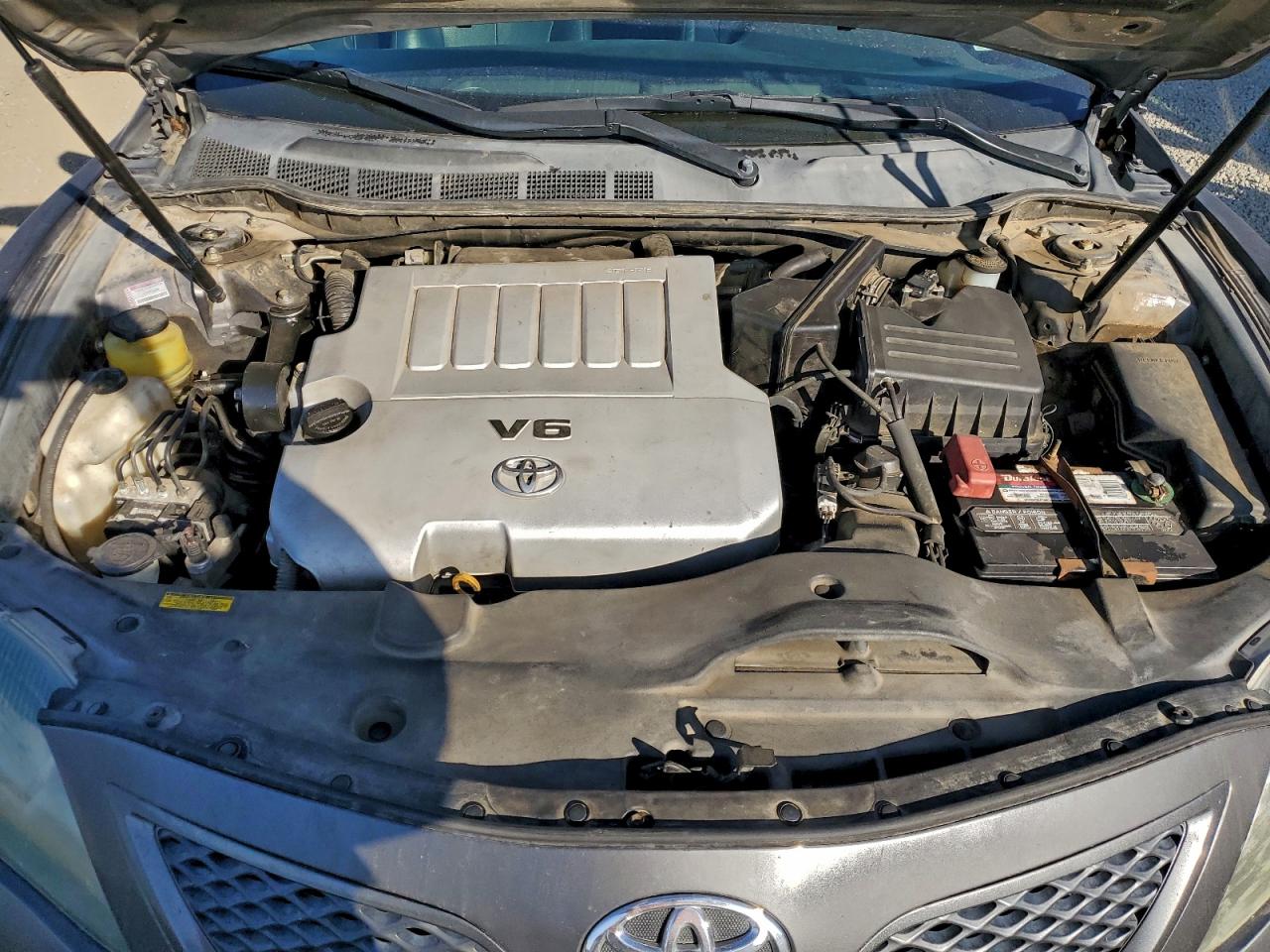 2011 TOYOTA CAMRY SE photo 21