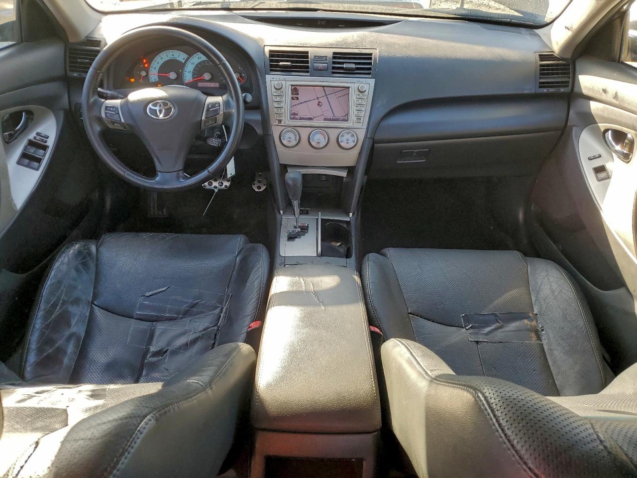 2011 TOYOTA CAMRY SE photo 15