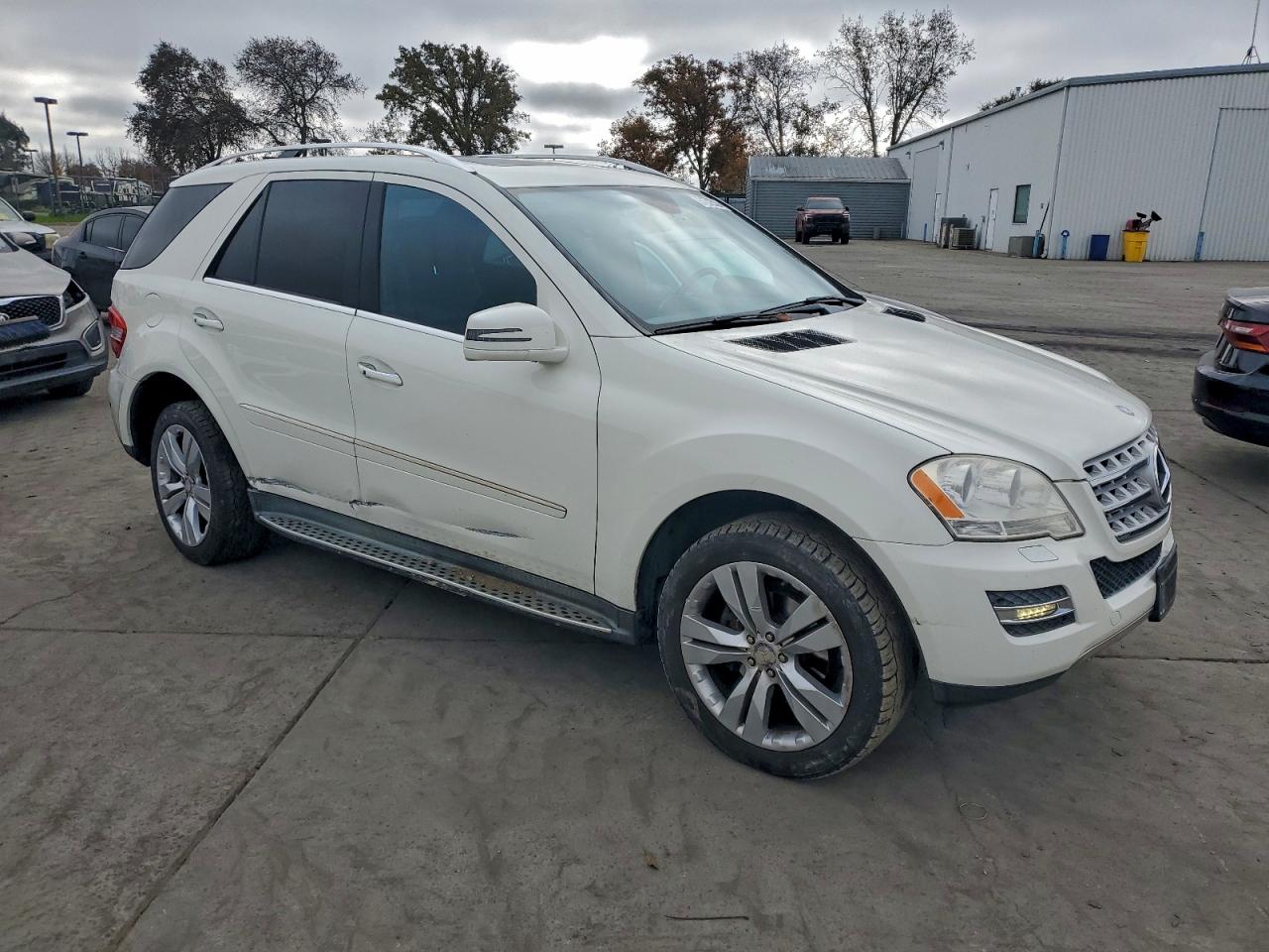 2011 MERCEDES-BENZ ML 350 photo 7