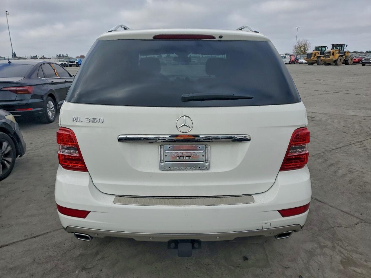 2011 MERCEDES-BENZ ML 350 photo 11