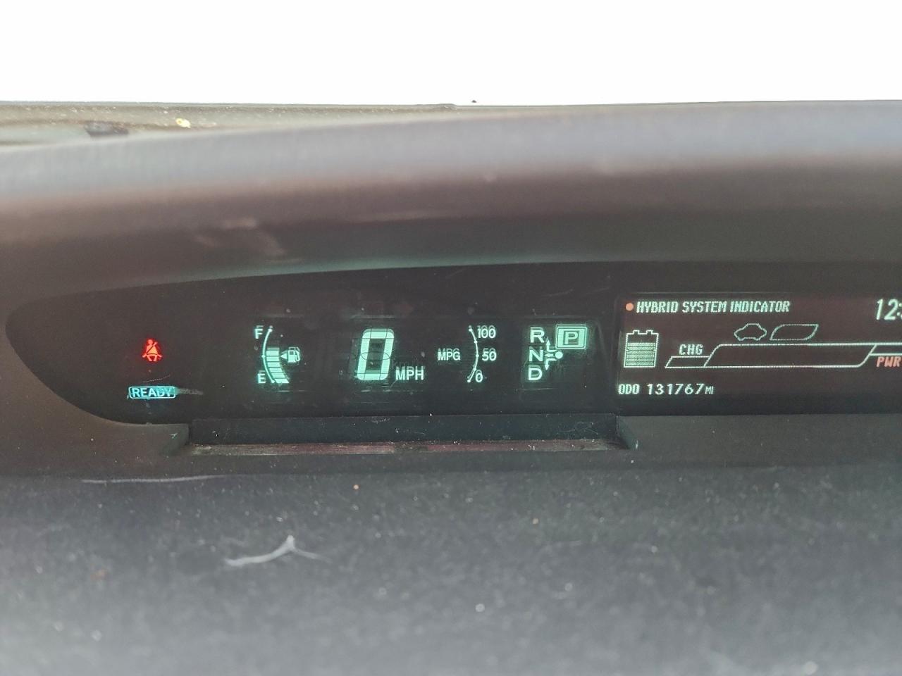 2015 TOYOTA PRIUS photo 17