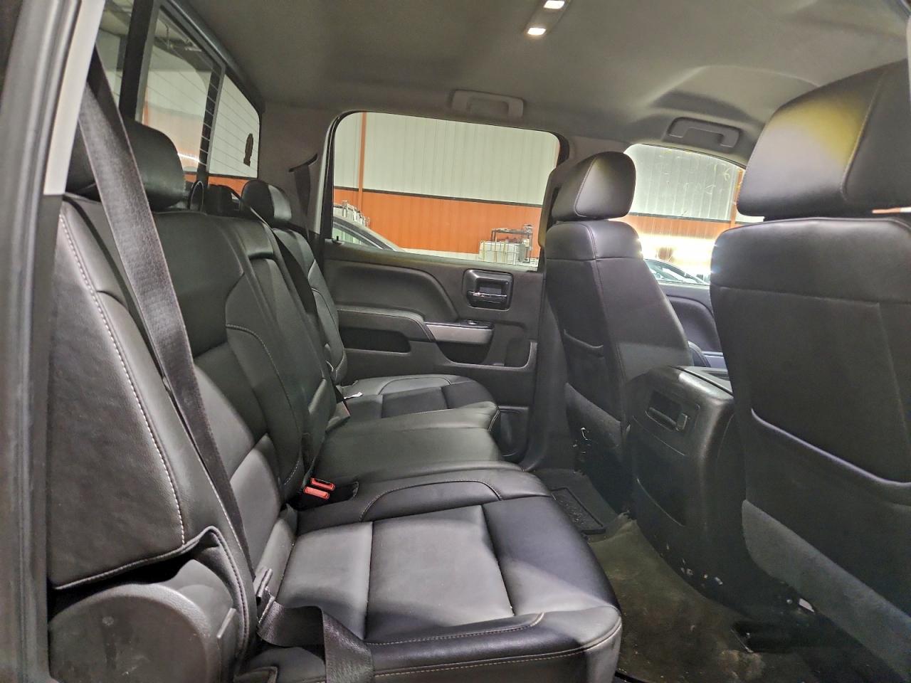 2018 CHEVROLET SILVERADO K1500 LTZ photo 10