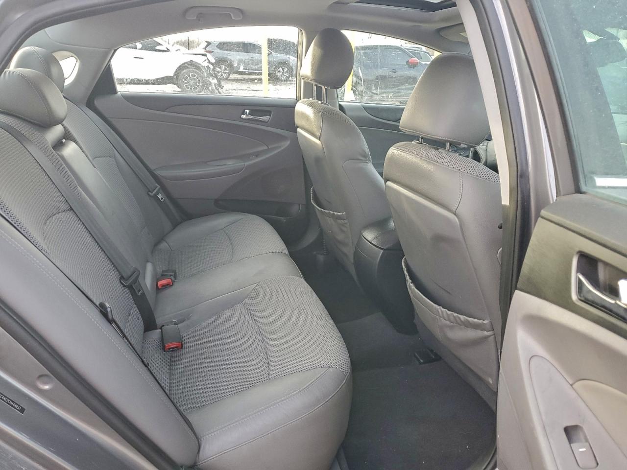 2012 HYUNDAI SONATA SE photo 28