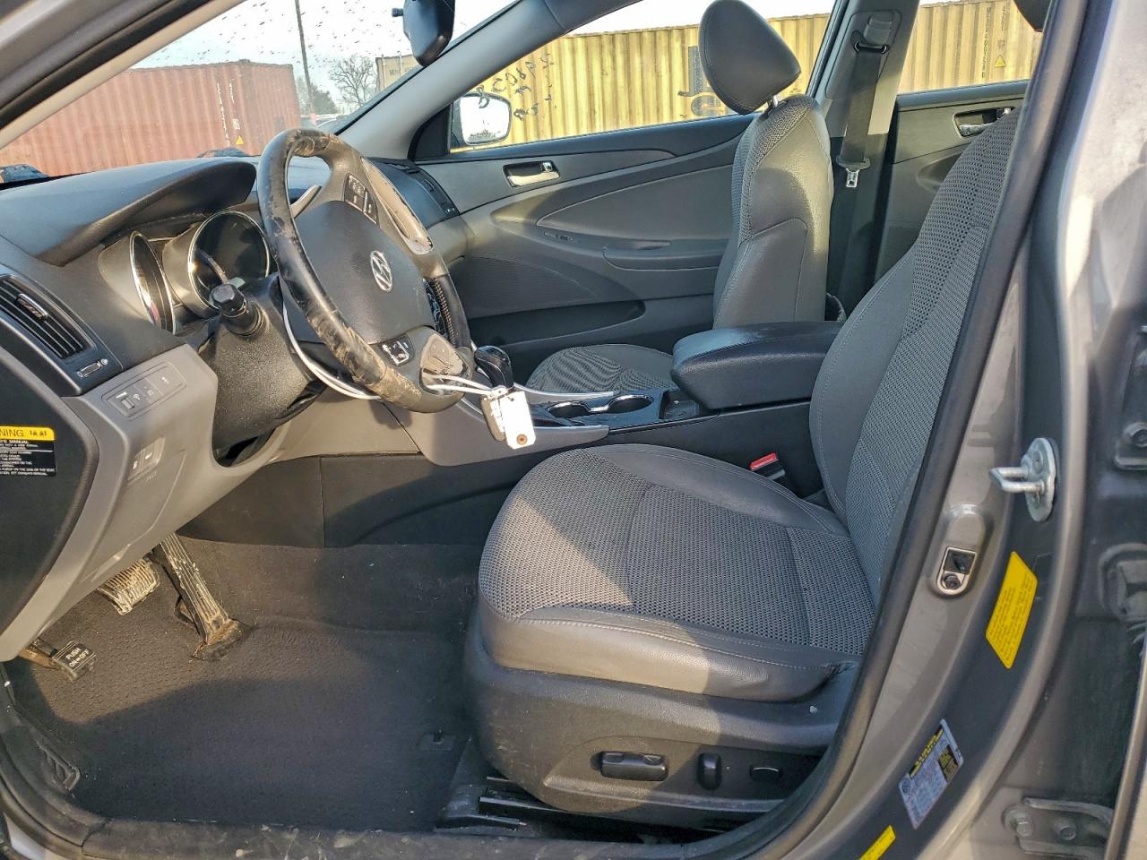 2012 HYUNDAI SONATA SE photo 19