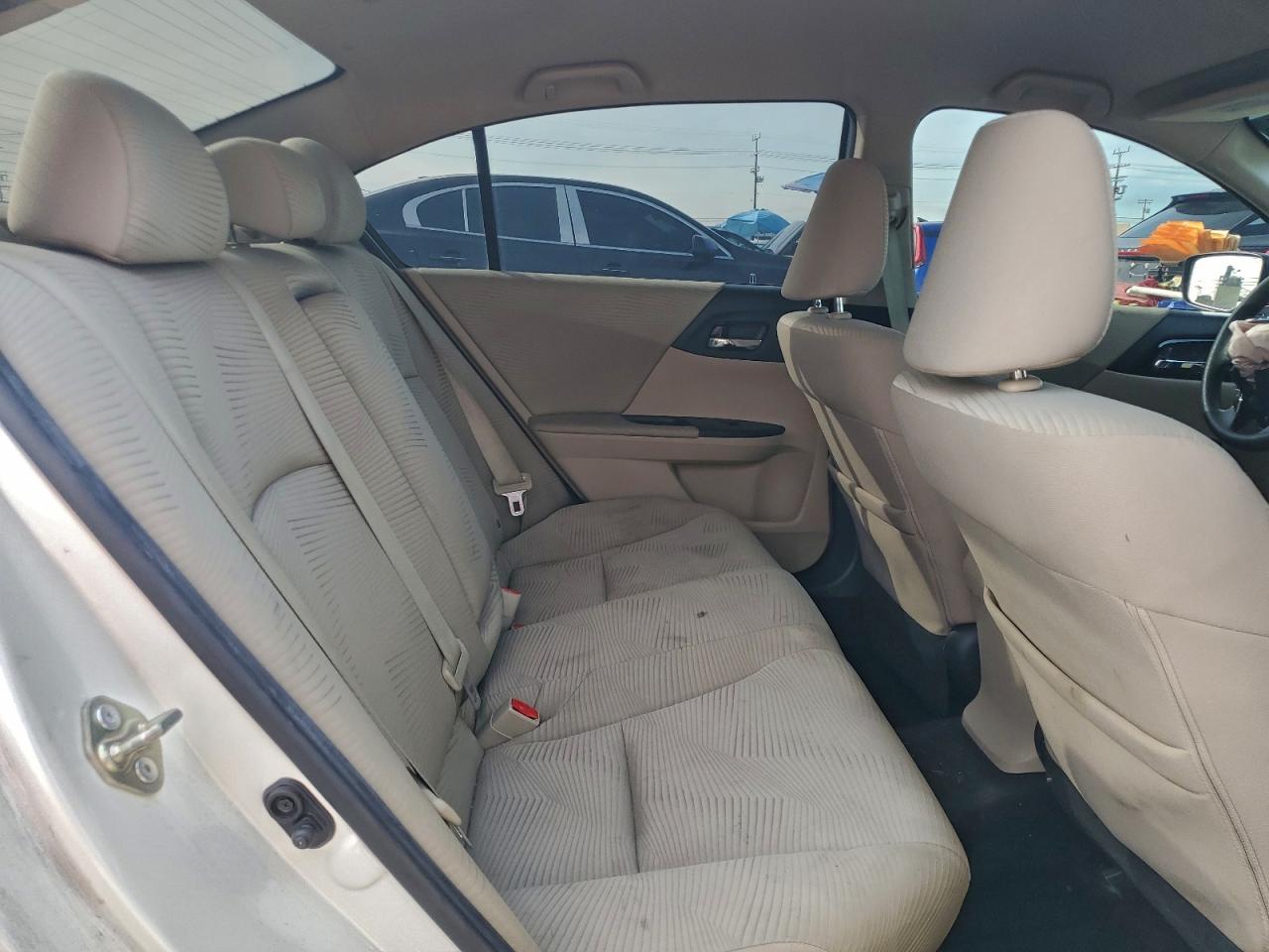 2016 HONDA ACCORD LX photo 10