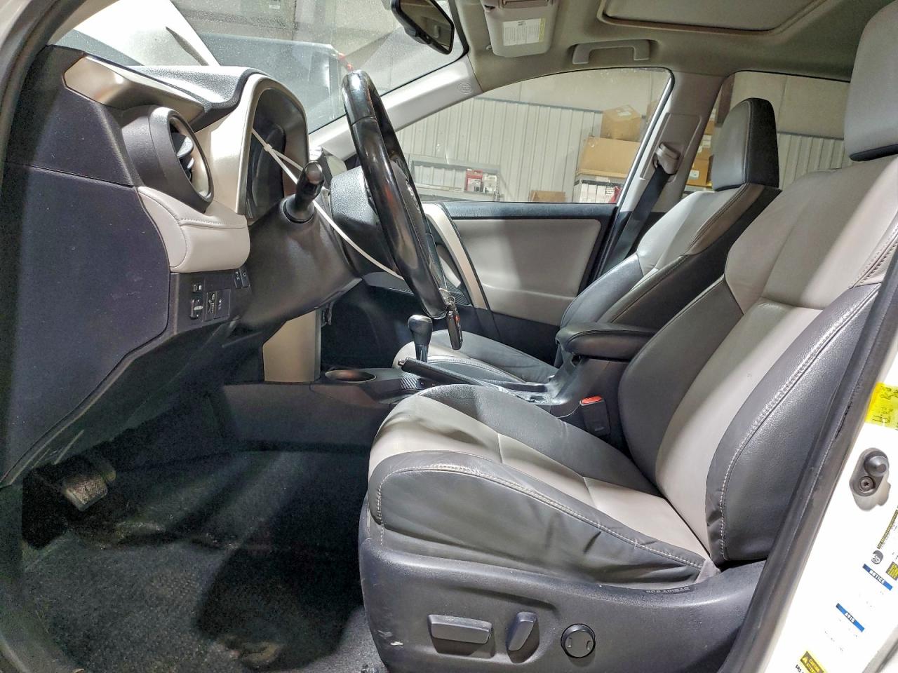 2014 TOYOTA RAV4 LIMITED photo 19