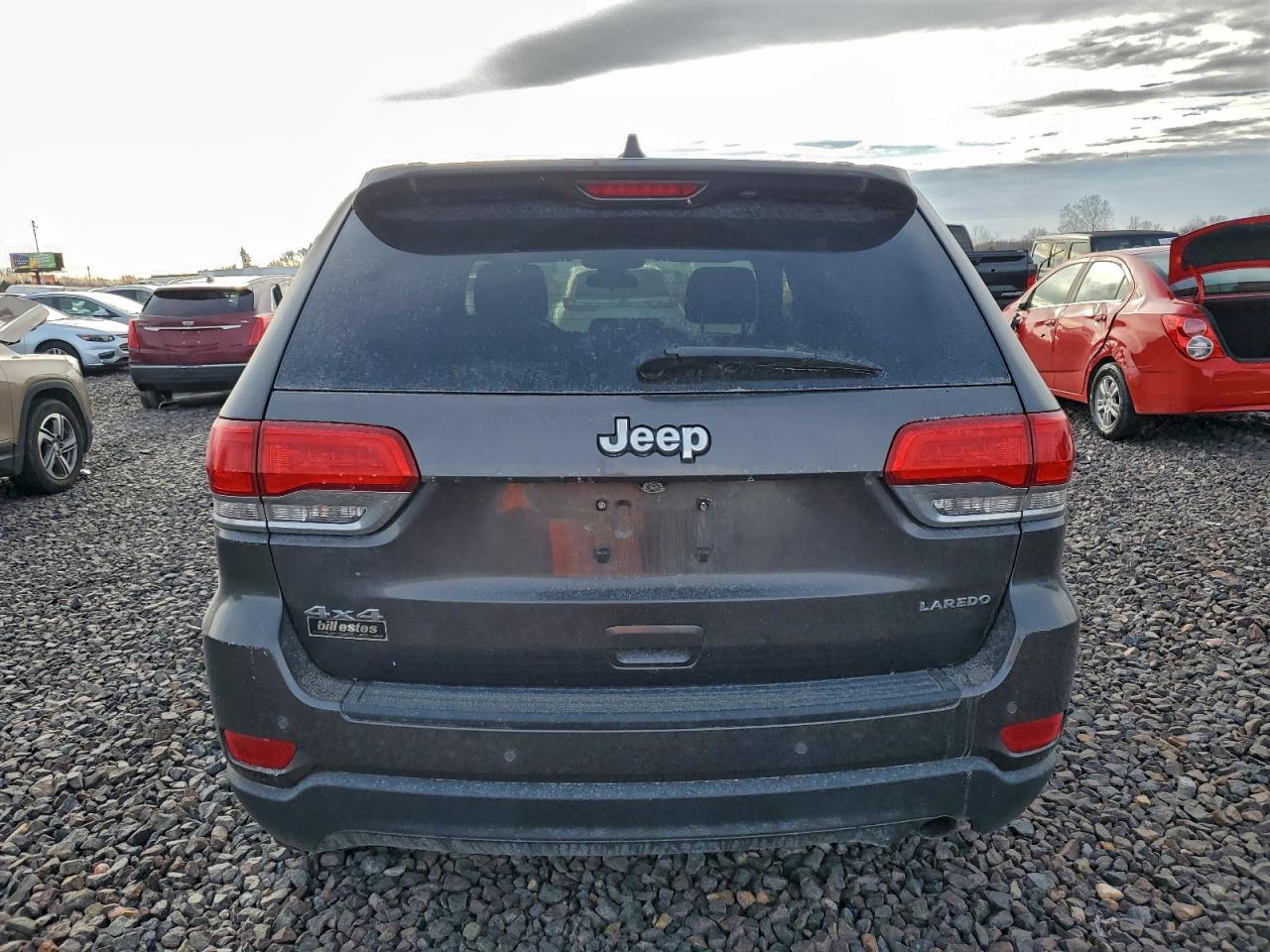 2019 JEEP GRAND CHEROKEE LAREDO photo 6