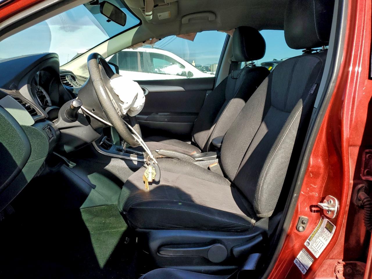2015 NISSAN SENTRA S photo 19