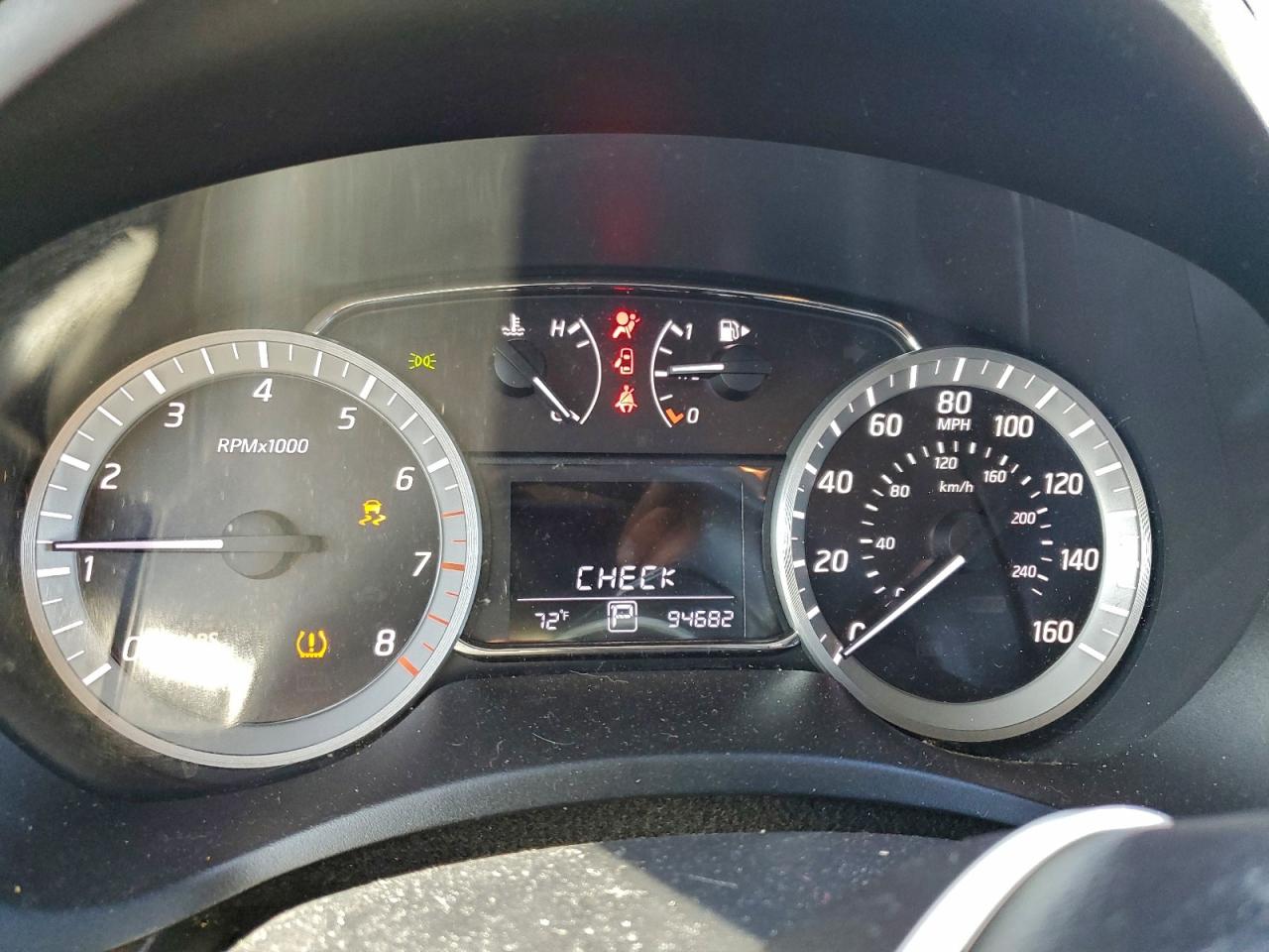 2015 NISSAN SENTRA S photo 25