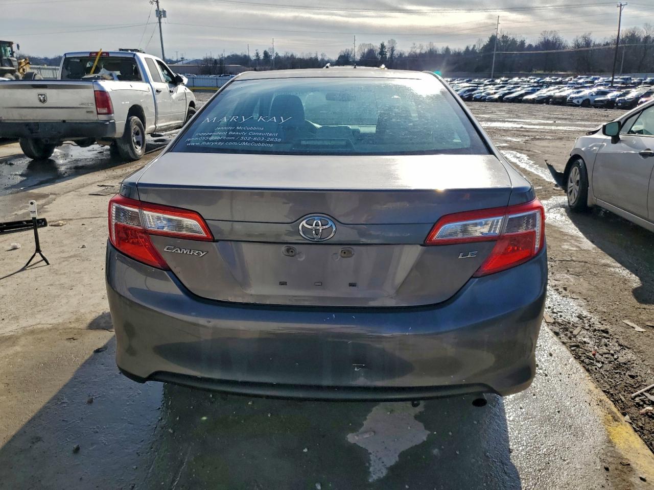 2013 TOYOTA CAMRY LE photo 6