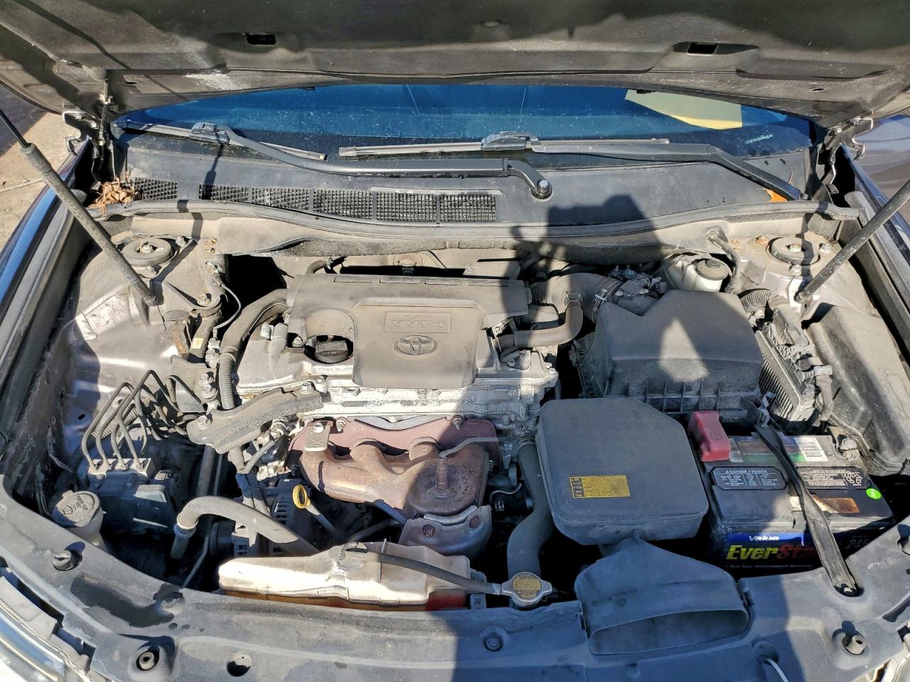 2013 TOYOTA CAMRY LE photo 11