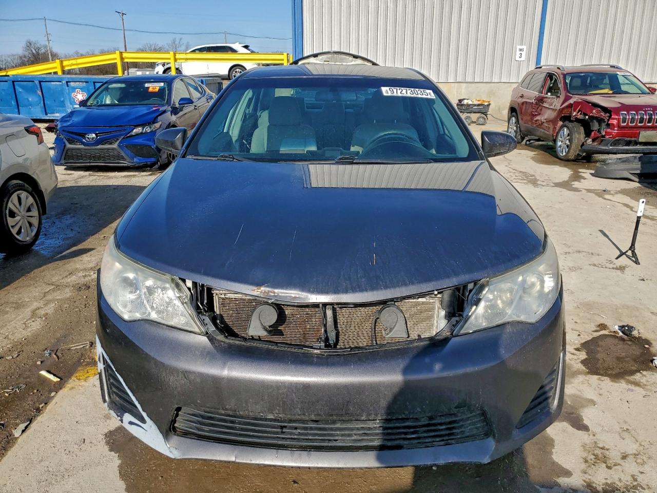 2013 TOYOTA CAMRY LE photo 5
