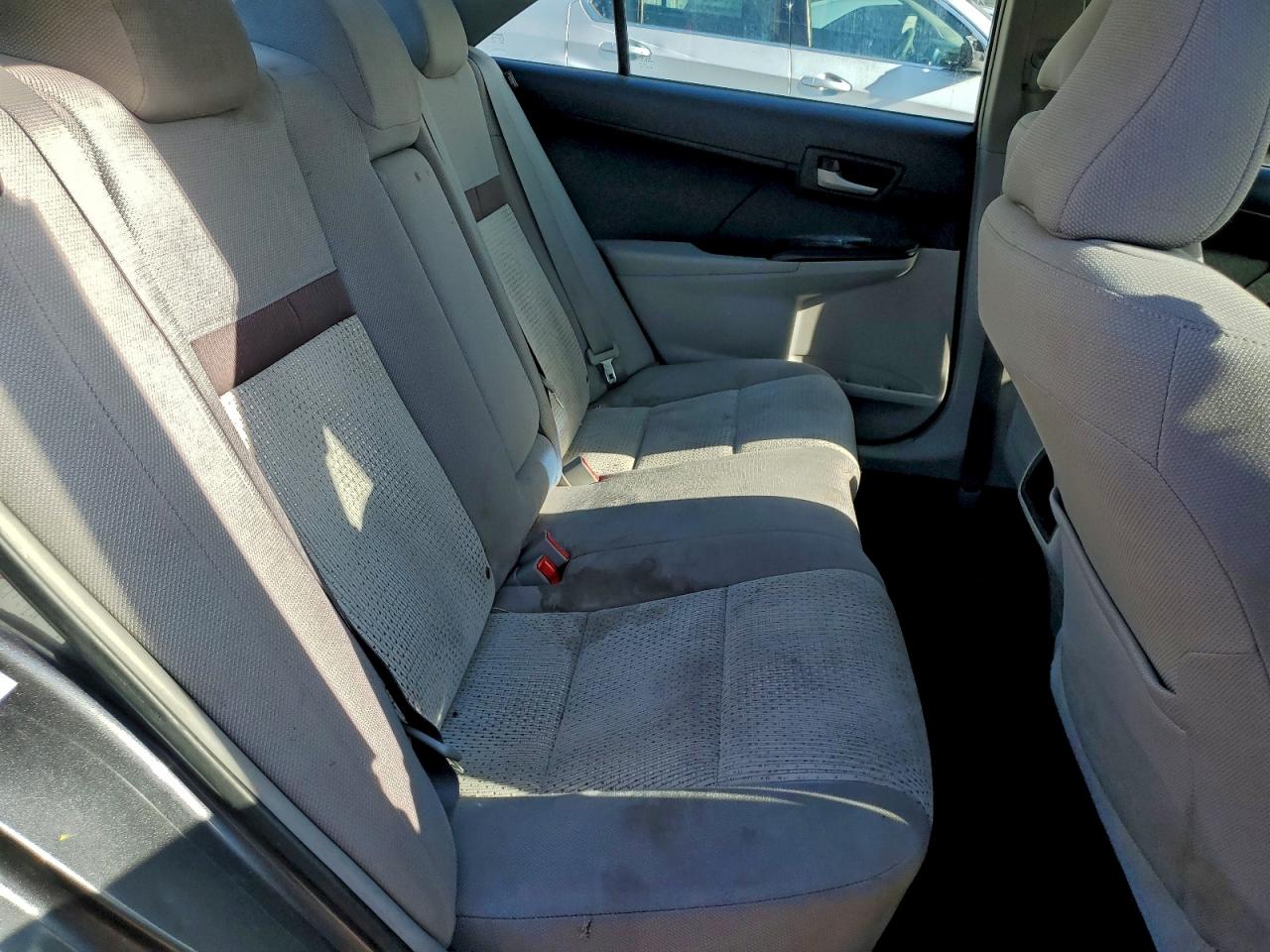 2013 TOYOTA CAMRY LE photo 10