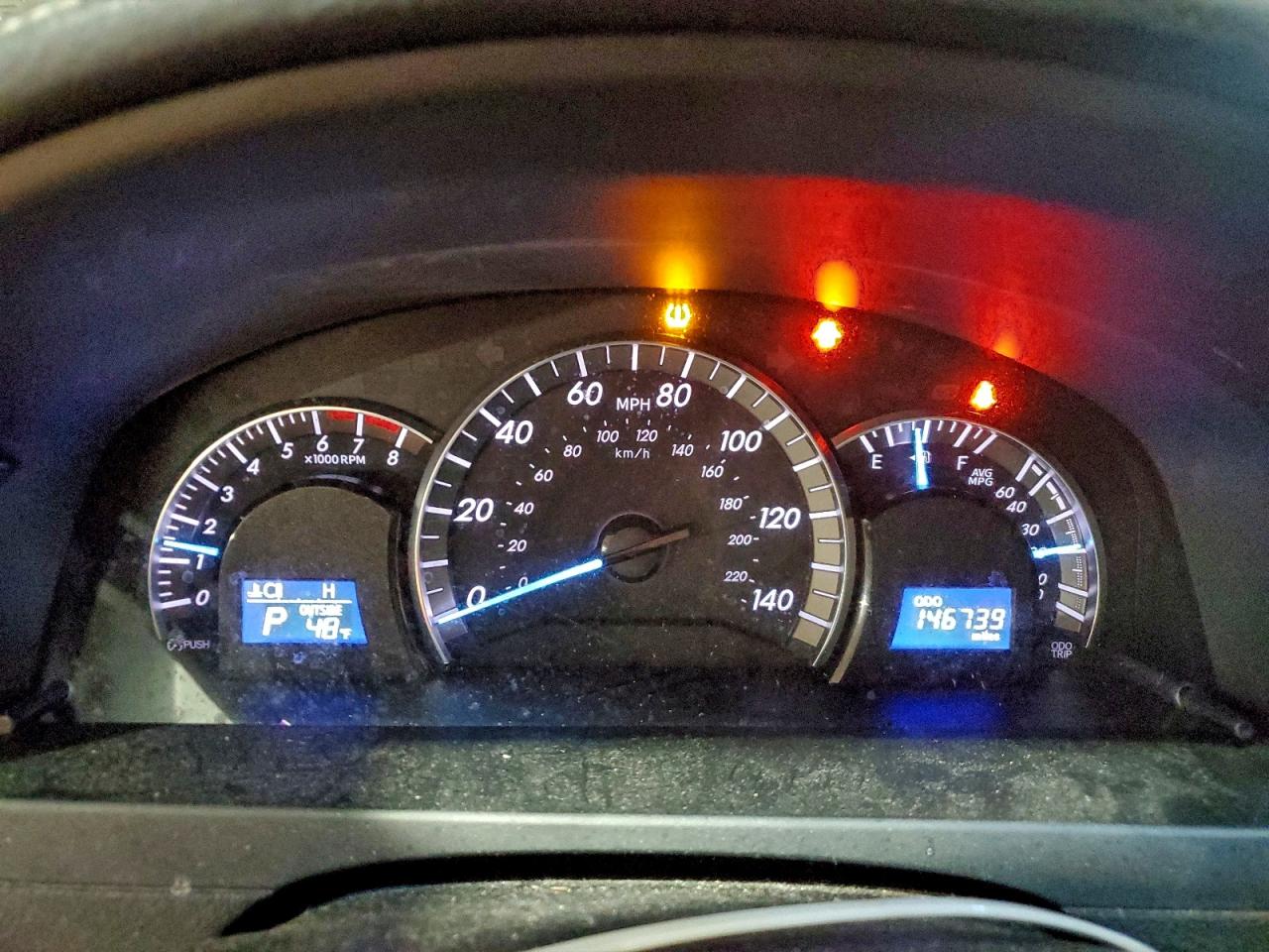 2014 TOYOTA CAMRY L photo 33