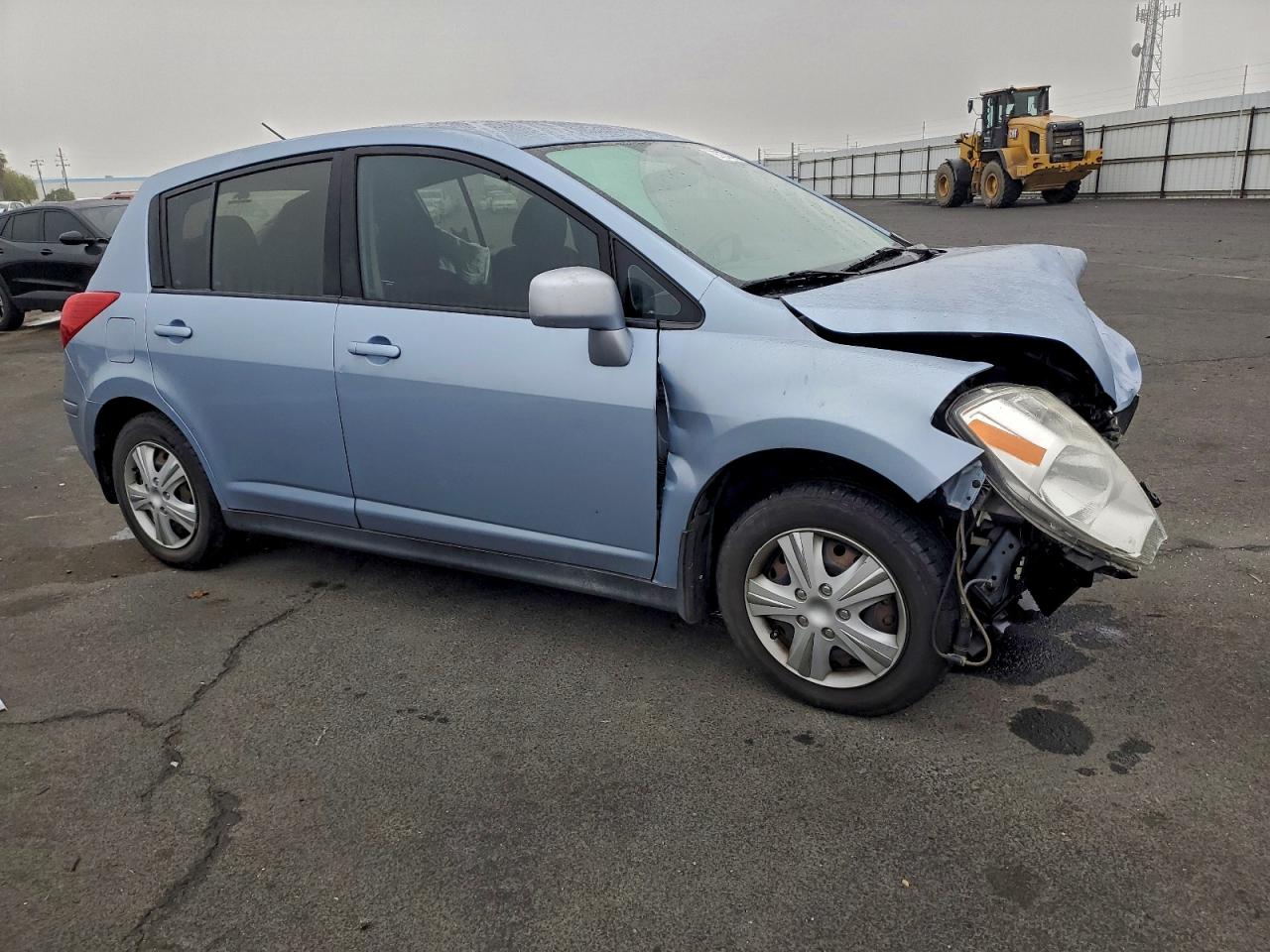 2011 NISSAN VERSA S photo 10