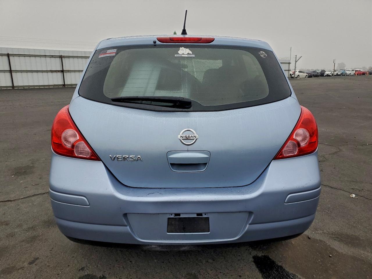 2011 NISSAN VERSA S photo 16