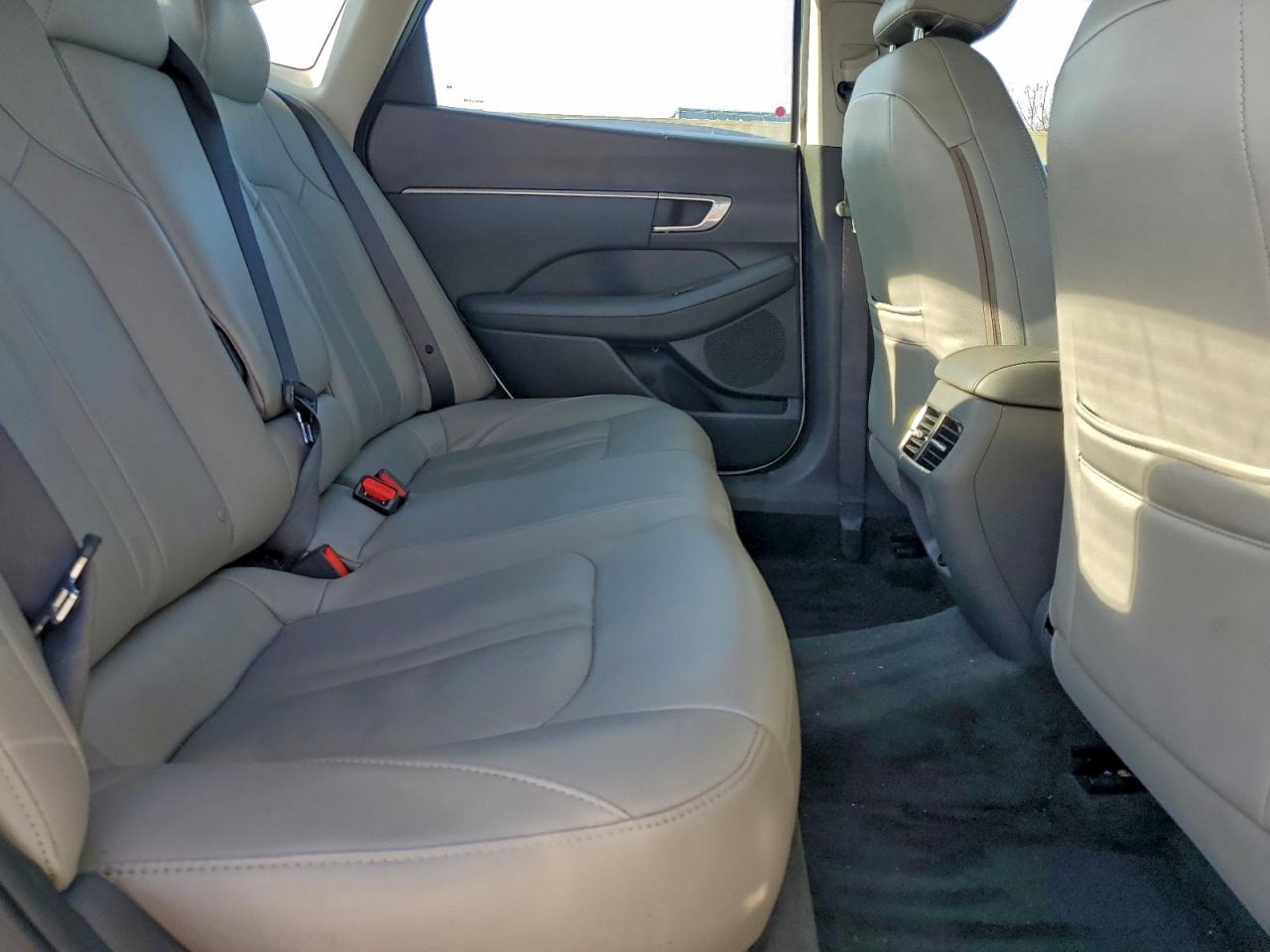 2020 HYUNDAI SONATA SEL photo 28