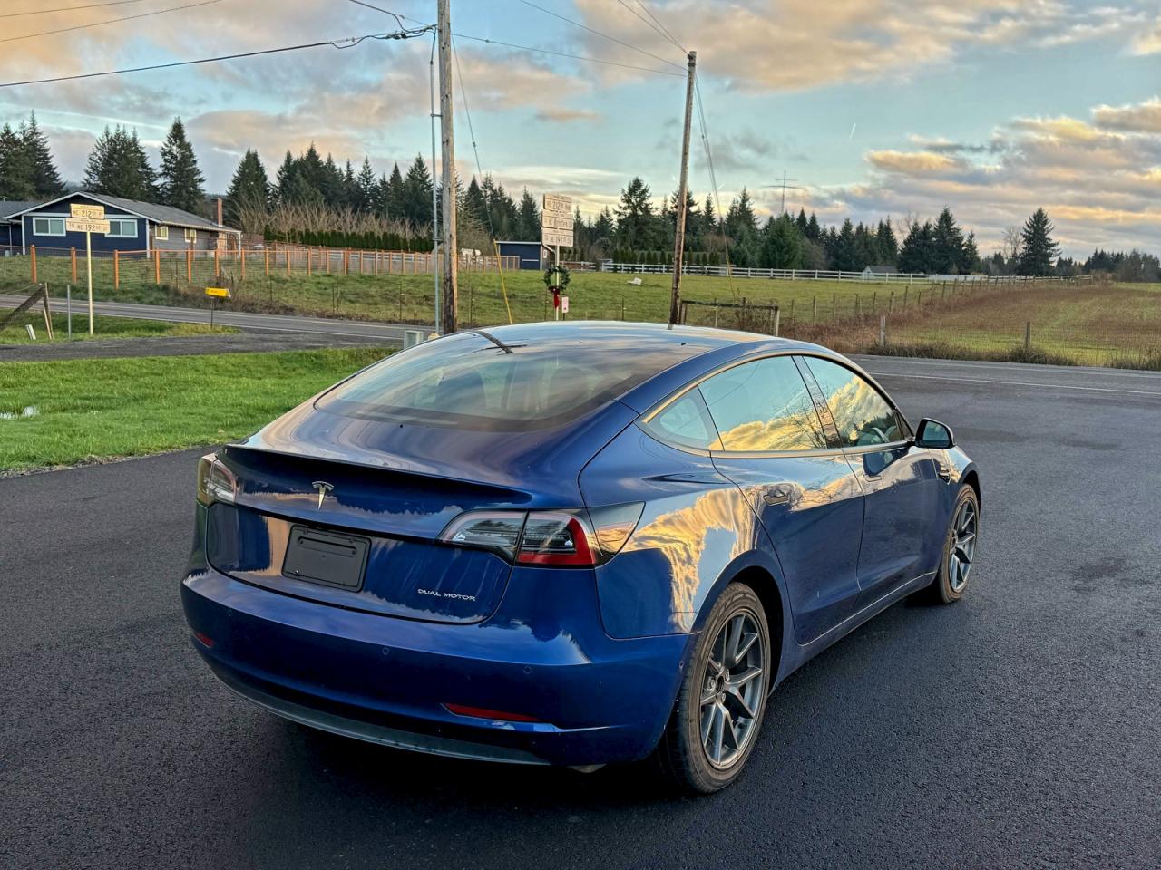 2022 TESLA MODEL 3 photo 4