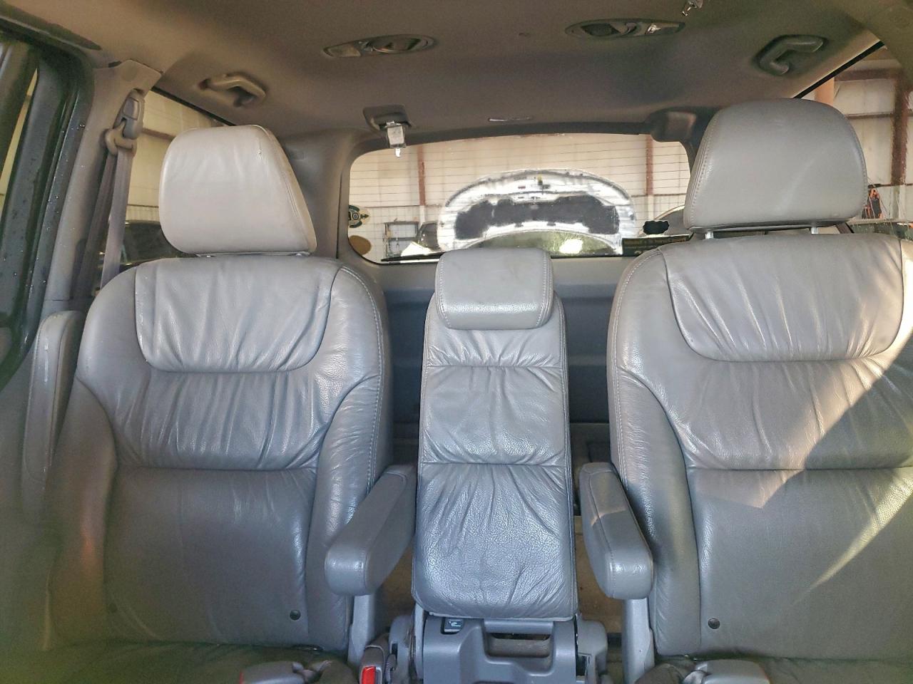 2010 HONDA ODYSSEY EXL photo 28